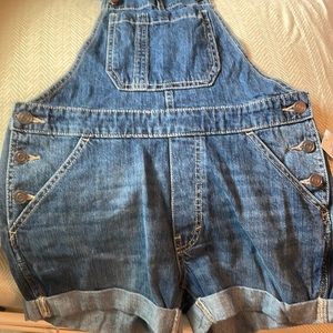 Gap short overalls ♥️